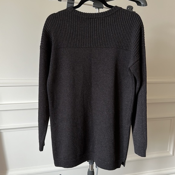 Sweater - Picture 2 of 3